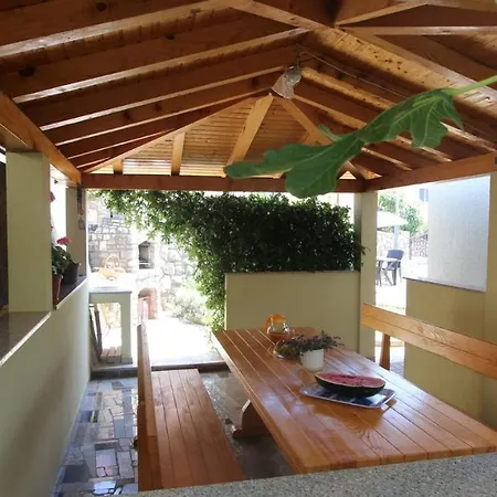 Lägenhet Grahovac 4 *